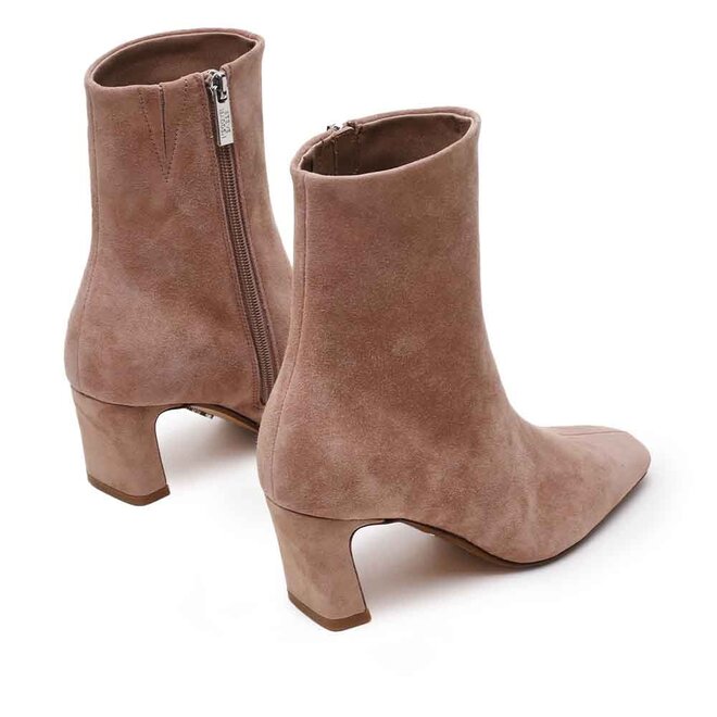 Willah Taupe