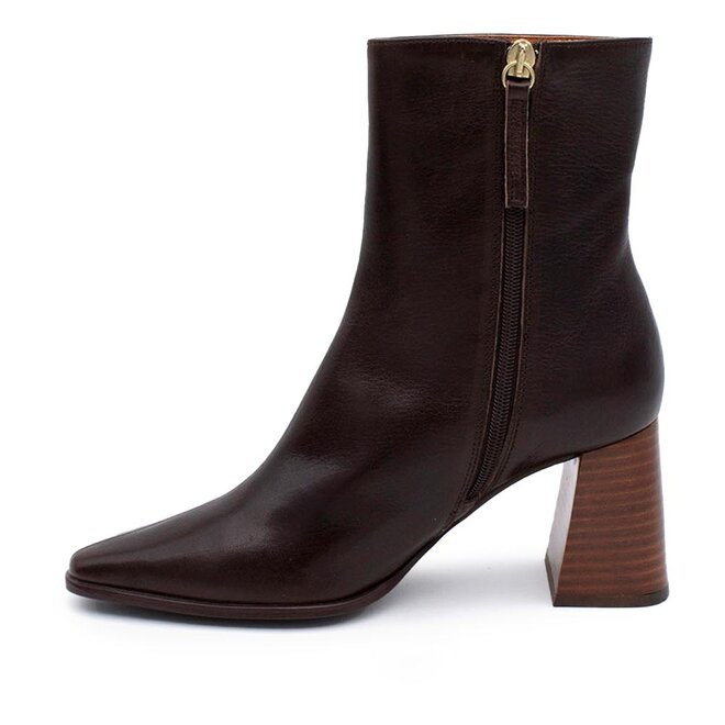 26575 Bruin Leer