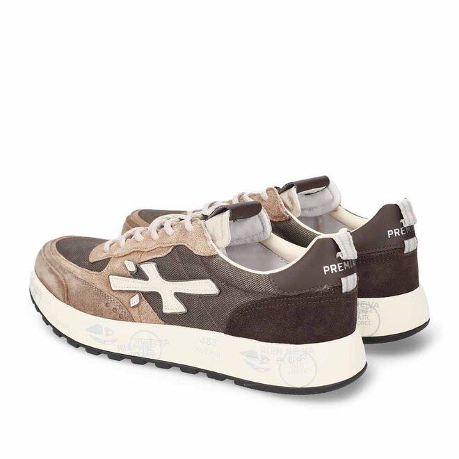 Nous 8461 Taupe