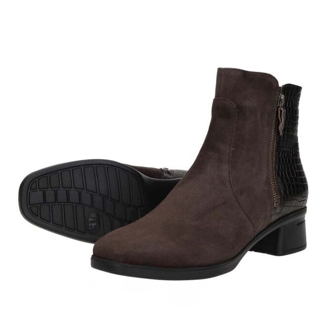 Blues Boot Bruin