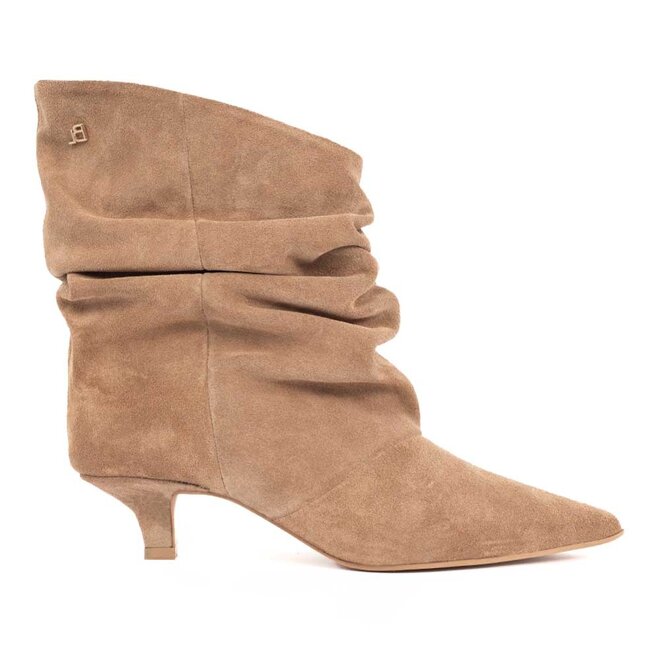 Jenna Beige