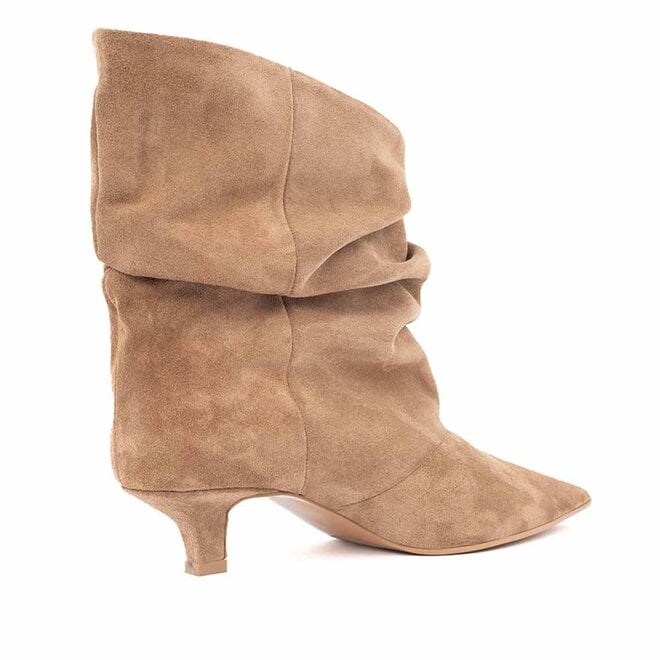 Jenna Beige