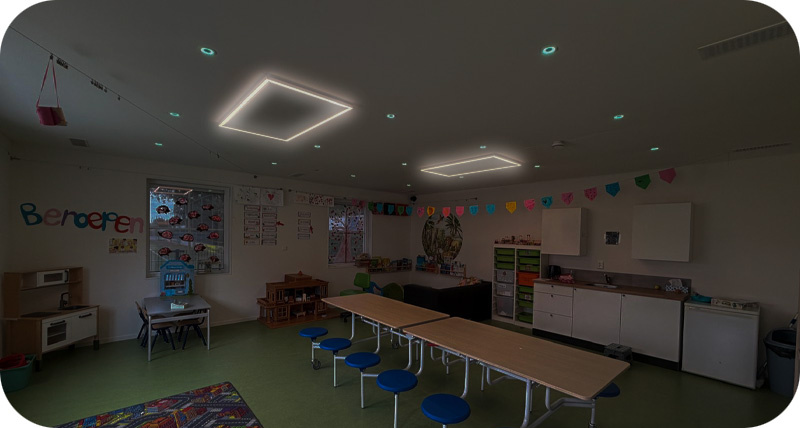 Comfortscreen-60x60-cm-LED-Frame