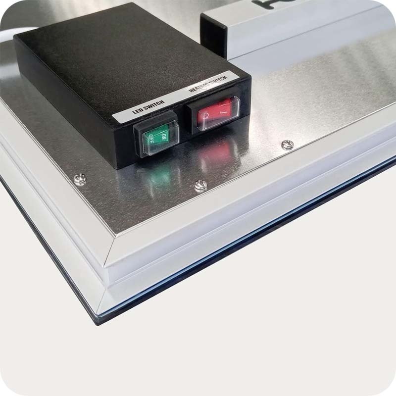 (08) Tweedekans - Badkamerspiegel Carlo met Infraroodverwarming en LED - Frameloos - 60x80cm 450W