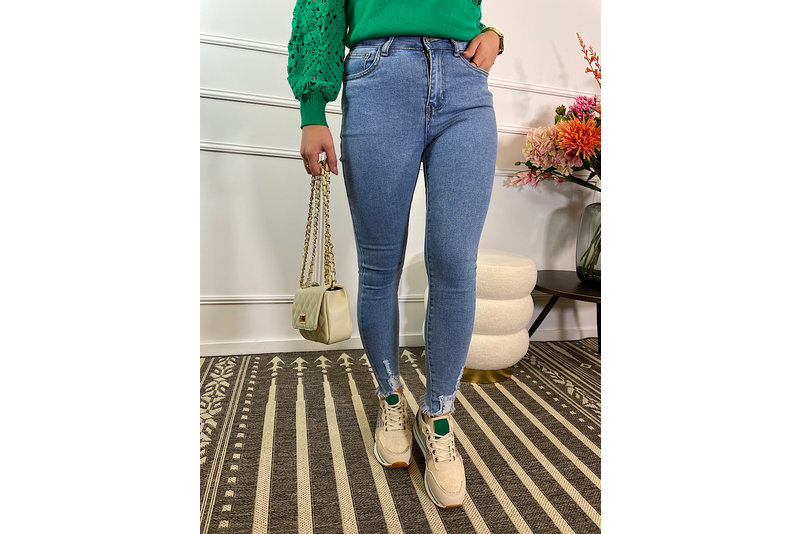 Lucy Push up jeans ruffle cut blauw