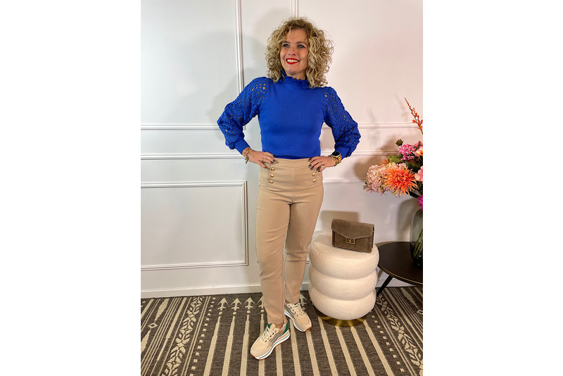 Gold buttons pant light camel