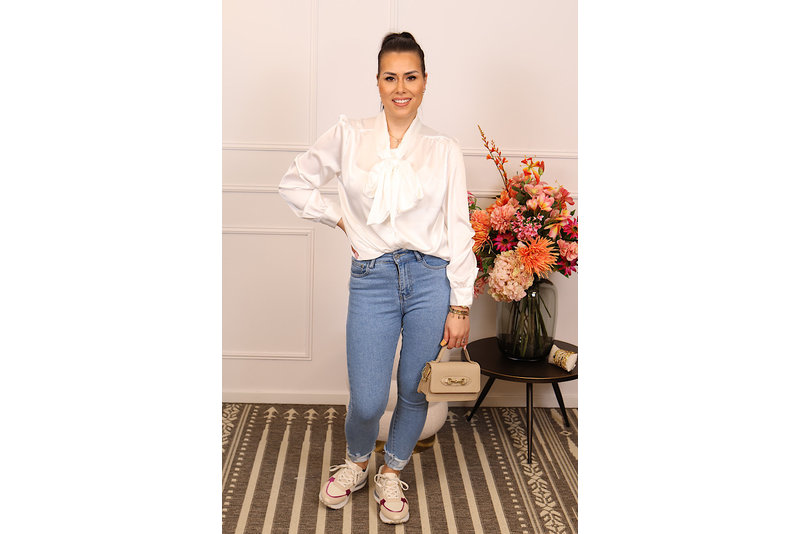 Glossy strik top kings white