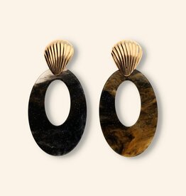 J&J Shell statement earring