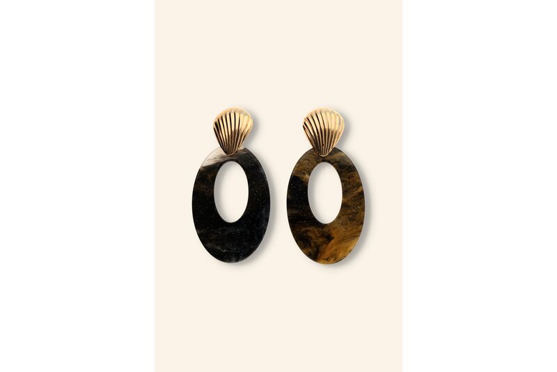 Shell statement earring