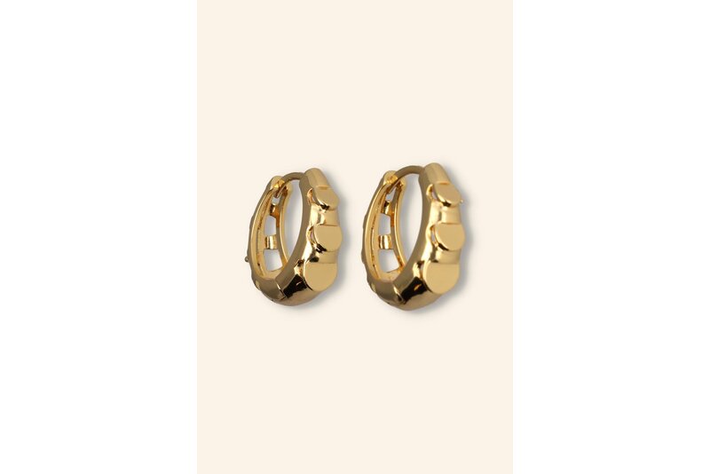 Oorring gated