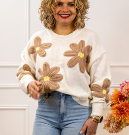 Luzabelle Camel flower knit