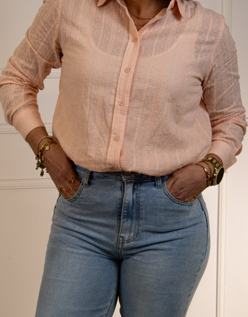 My favo pastel blouse peach