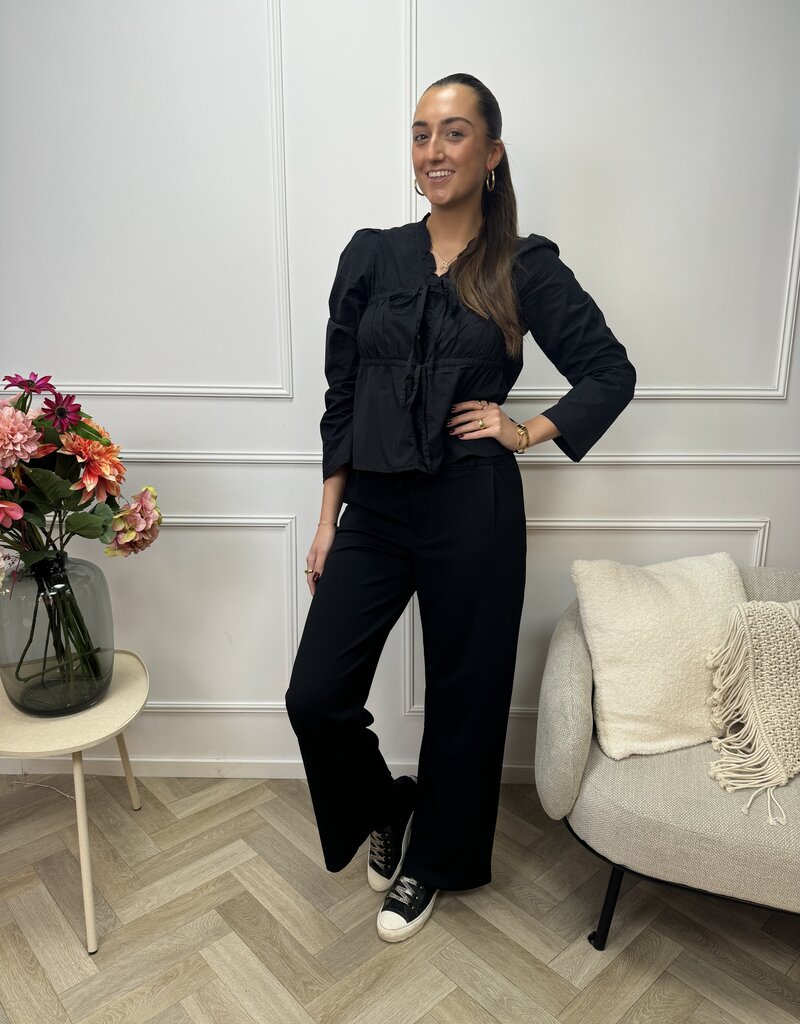 pieces abiha l/s v neck top black