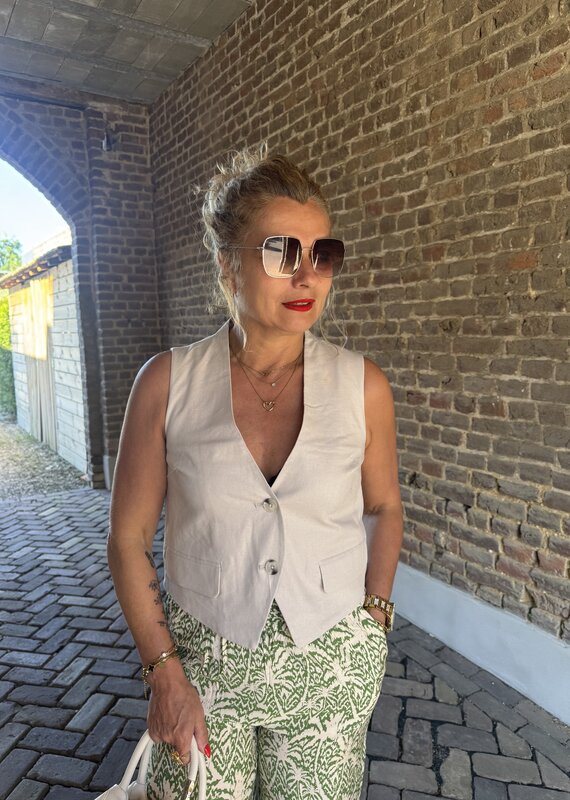 pieces Tiki waistcoat