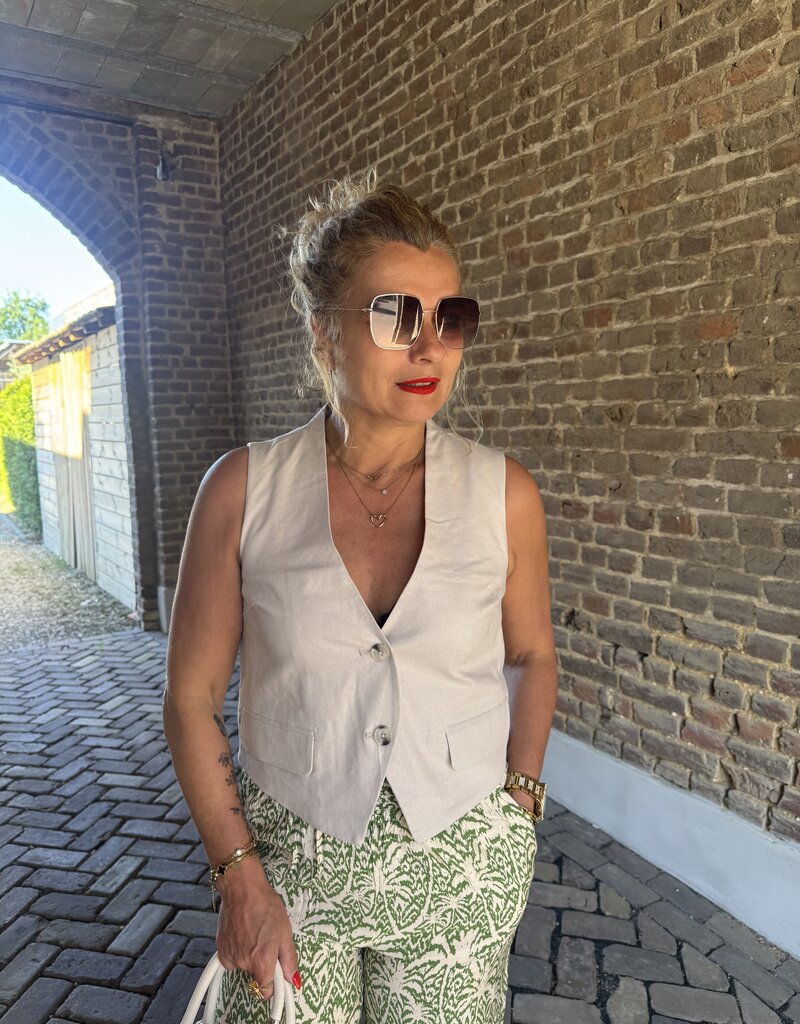 pieces Tiki waistcoat