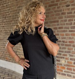 pieces Jamal high neck black