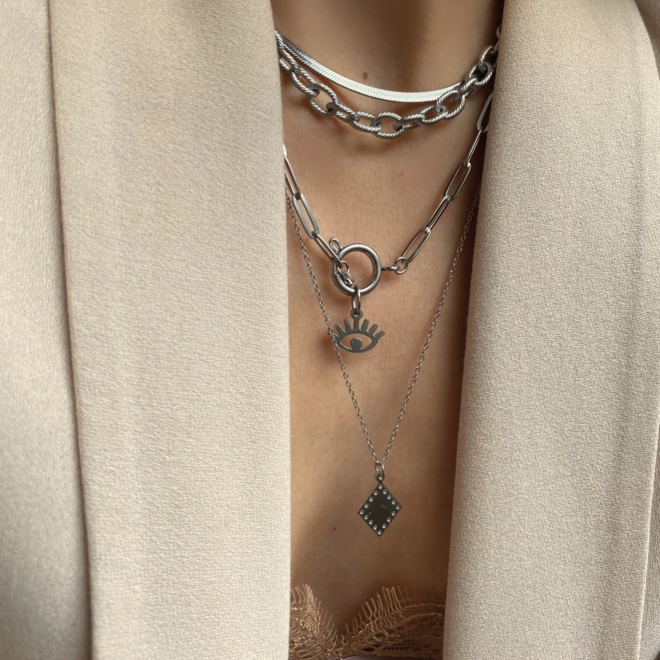 Ketting triangle dots lang zilver