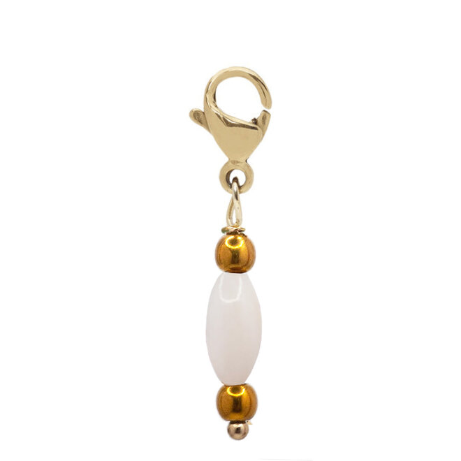 Charm oval shell wit goud