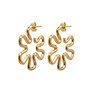 Oorstekers shaped flower goud
