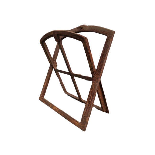 Gietijzeren oude half-kiep raam 53,5x63 cm