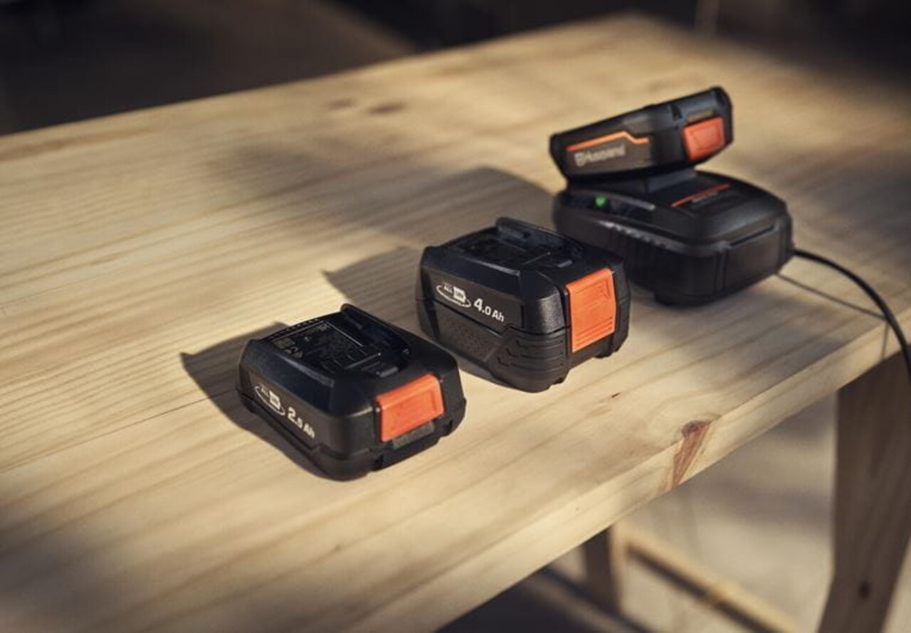 Husqvarna Aspire lader C70  P4A 18-C70 3a