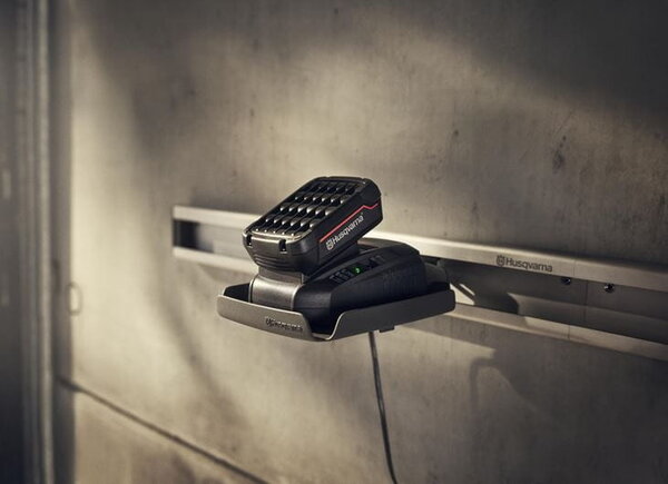 Husqvarna Aspire lader C70  P4A 18-C70 3a