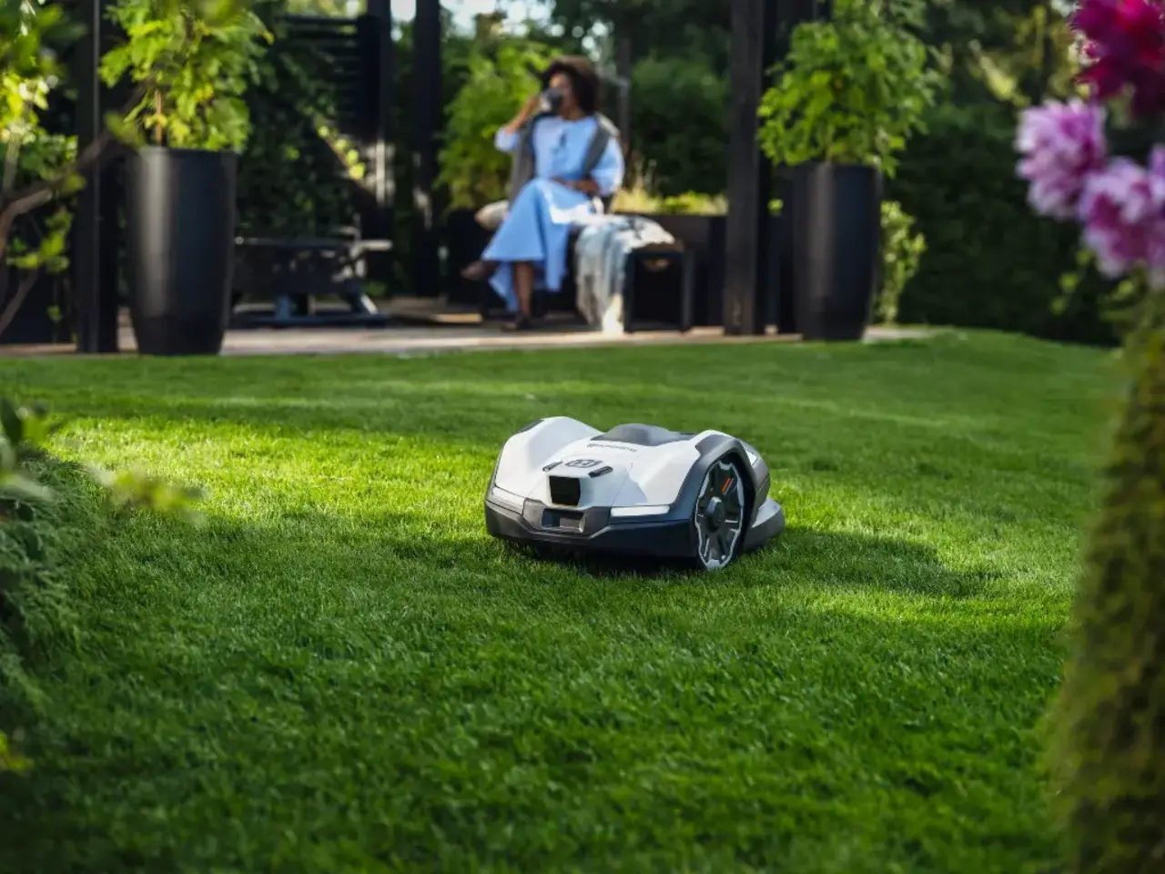 Husqvarna Husqvarna Robotmaaier 410VE Nera  <1500M² Husqvarna Husqvarna Robotmaaier 410VE Nera  <1500M²