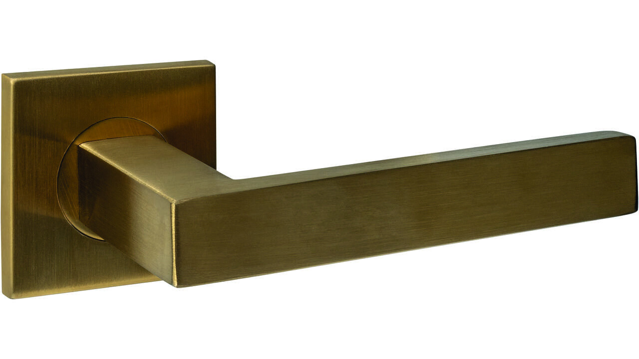 Intersteel Deurkruk Q 05 op rozet verdekt 53x53x6mm PVD messing mat