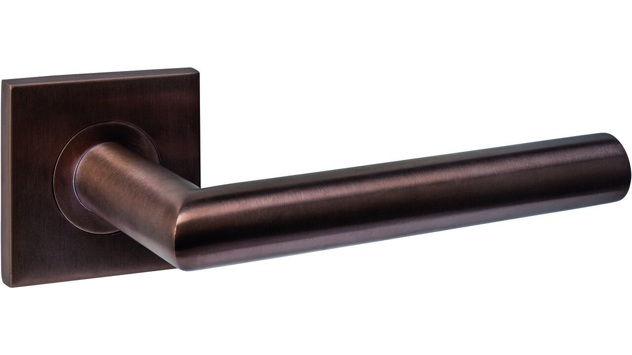 Intersteel Deurkruk Q 04 op rozet verdekt 53x53x6mm PVD brons