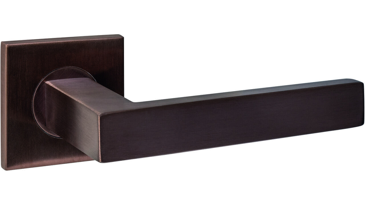 Intersteel Deurkruk Q 05 op rozet verdekt 53x53x6mm PVD brons