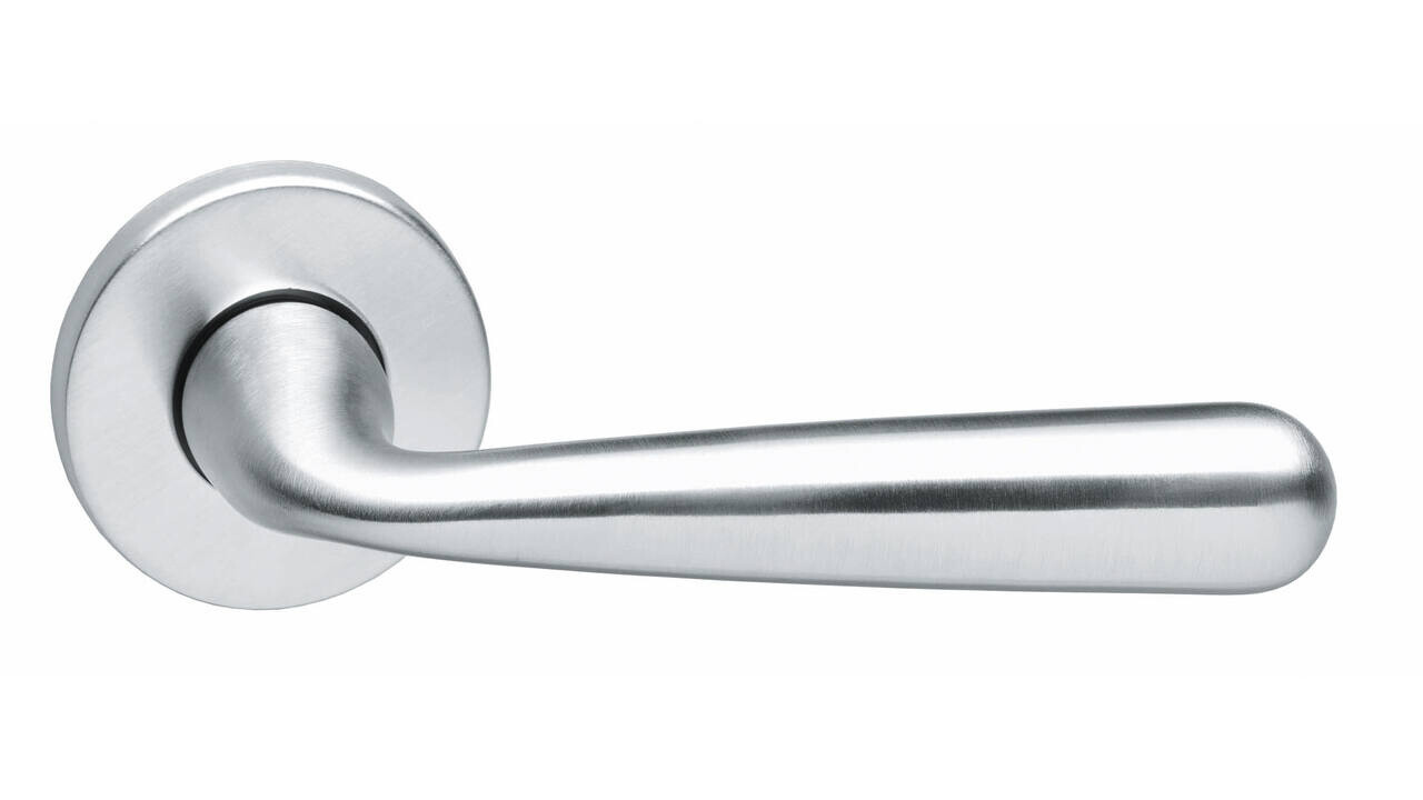 Intersteel Deurkruk Yvonne op rozet verdekt ø49x7mm chroom mat