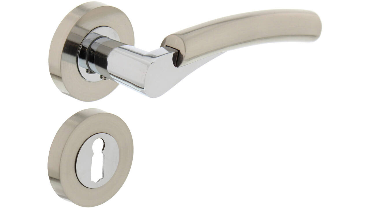 Intersteel Deurkruk Bryan op rozet verdekt ø52x10mm met nokken chroom/nikkel mat