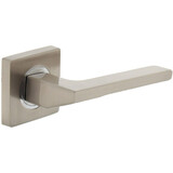 Intersteel Deurkruk Ben op rozet verdekt 55x55x10mm met nokken chroom/nikkel mat Intersteel Deurkruk Ben op rozet verdekt 55x55x10mm met nokken chroom/nikkel mat