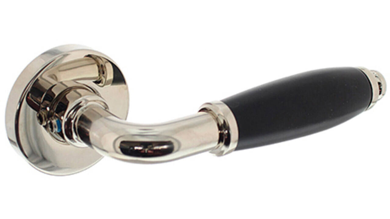 Intersteel Deurkruk Courgette met rozet verdekt ø49x7mm nikkel/zwart