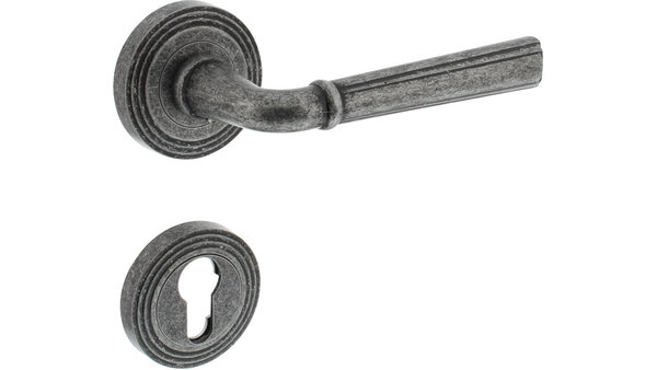 Intersteel Deurkruk Bellevue op rozet verdekt met rillen ø55x10mm met nokken oud grijs