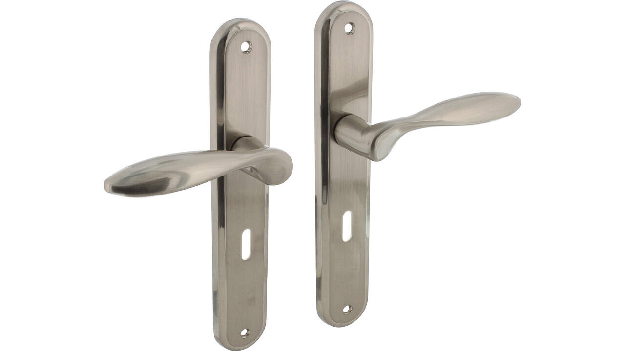 Intersteel Deurkruk George op schild ovaal 242x43mm nikkel mat