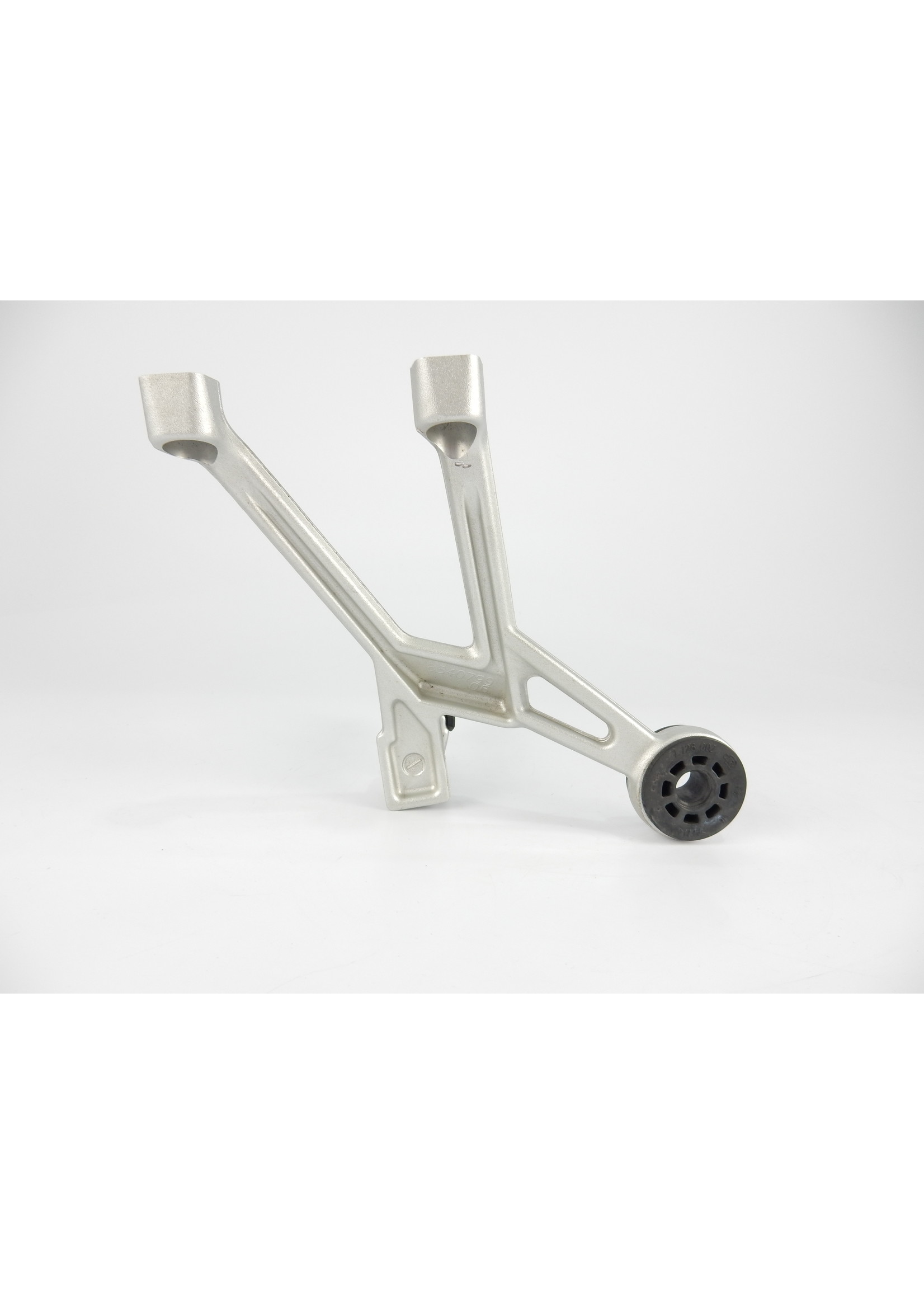 BMW BMW R 1200 RS Right rear footrest holder / Footrest, right, w/rubber footr. element / 46718540799 / 46717728904