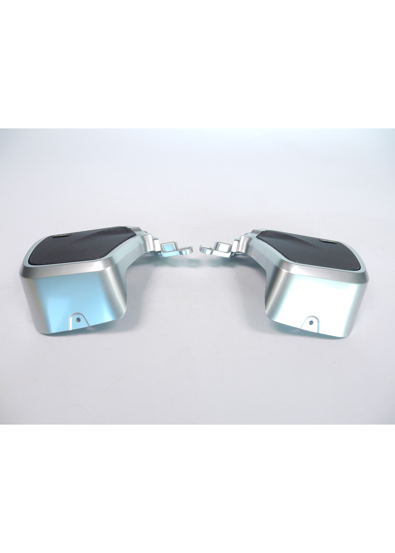 BMW BMW R18 B Transcontinental Abdeckung Lautsprecher links CHROME / Abdeckung Lautsprecher rechts CHROME / 46637924049 / 46637924050