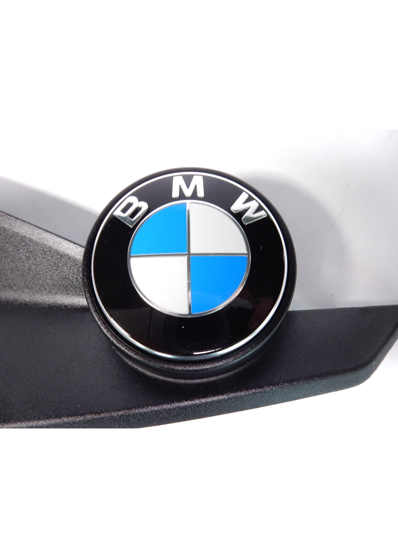 BMW BMW G 310 R Plaque holder, right / Hub cap with chrome edge BMW / 46638556772 / 36136850834