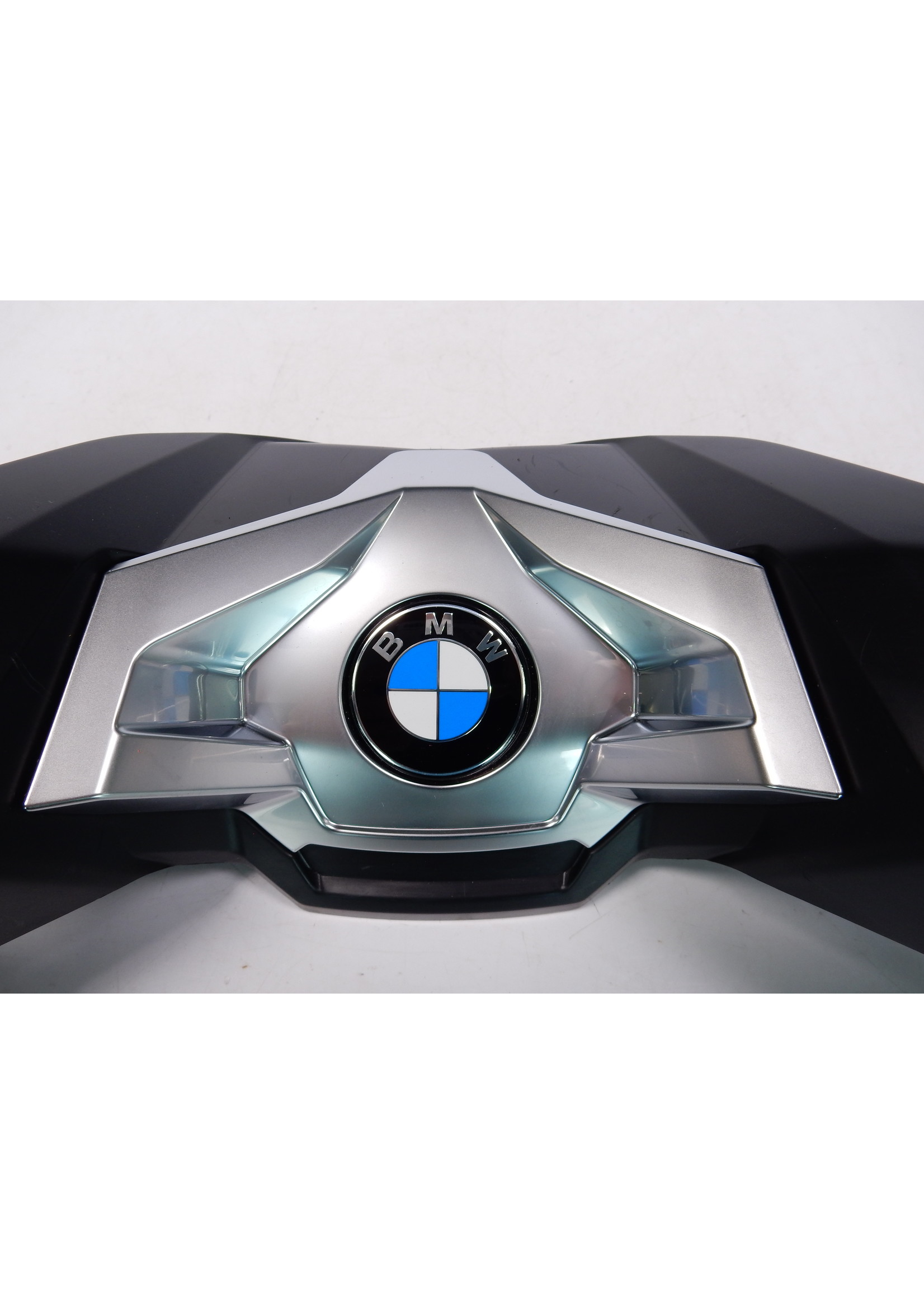 BMW BMW C 400 X  Lenkerabdeckung oben CONNECTIVITY / Lenkerabdeckung Mitte / Plakette D=45MM / 46635A01022 / 46638566795 / 31427708518