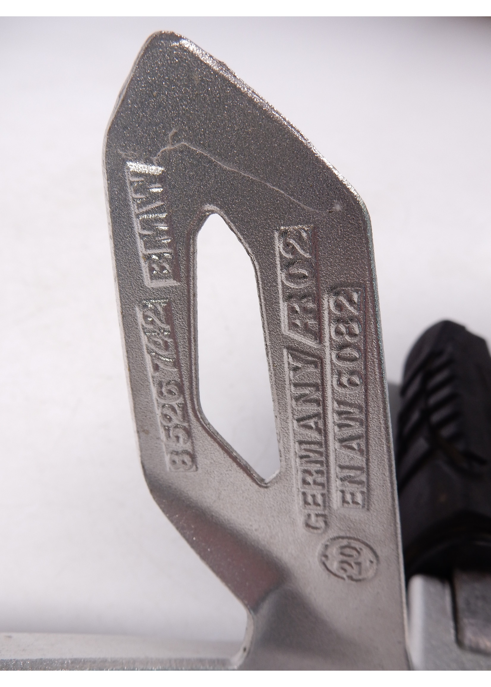 BMW BMW R 1250 GS Adventure Right rear footrest holder / Footrest, rear right / 46718526742 / 46718528794