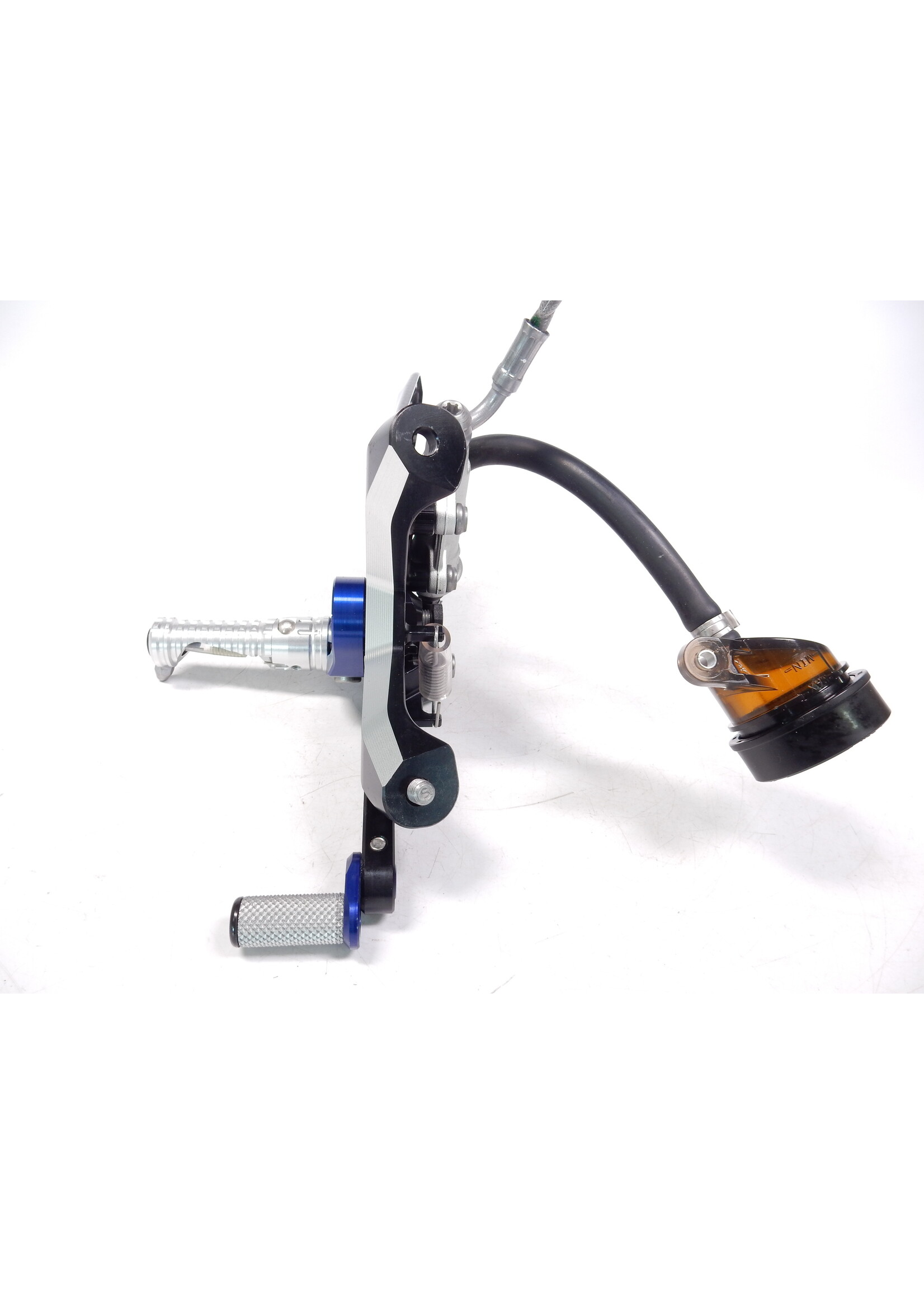 BMW BMW M 1000 RR Footrest system set right / Rear brake master cylinder / 77257924074 / 34317720905