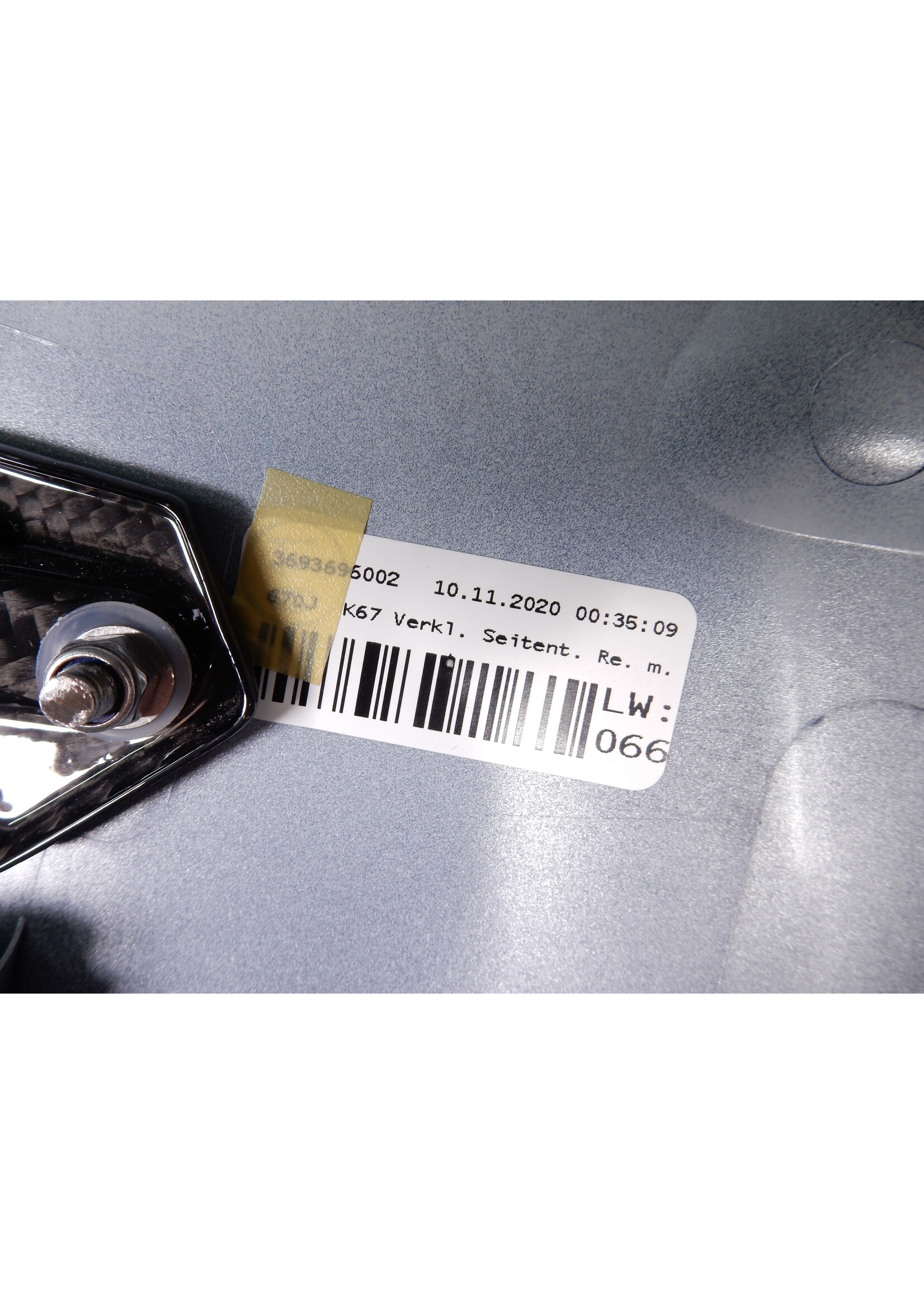 BMW BMW M 1000 RR Seitenverkleidung mit Dekor rechts / Seitenverkleidung oben rechts CARBON / Winglet rechts CARBON / 46817922154 / 77311667884 / 46631542842