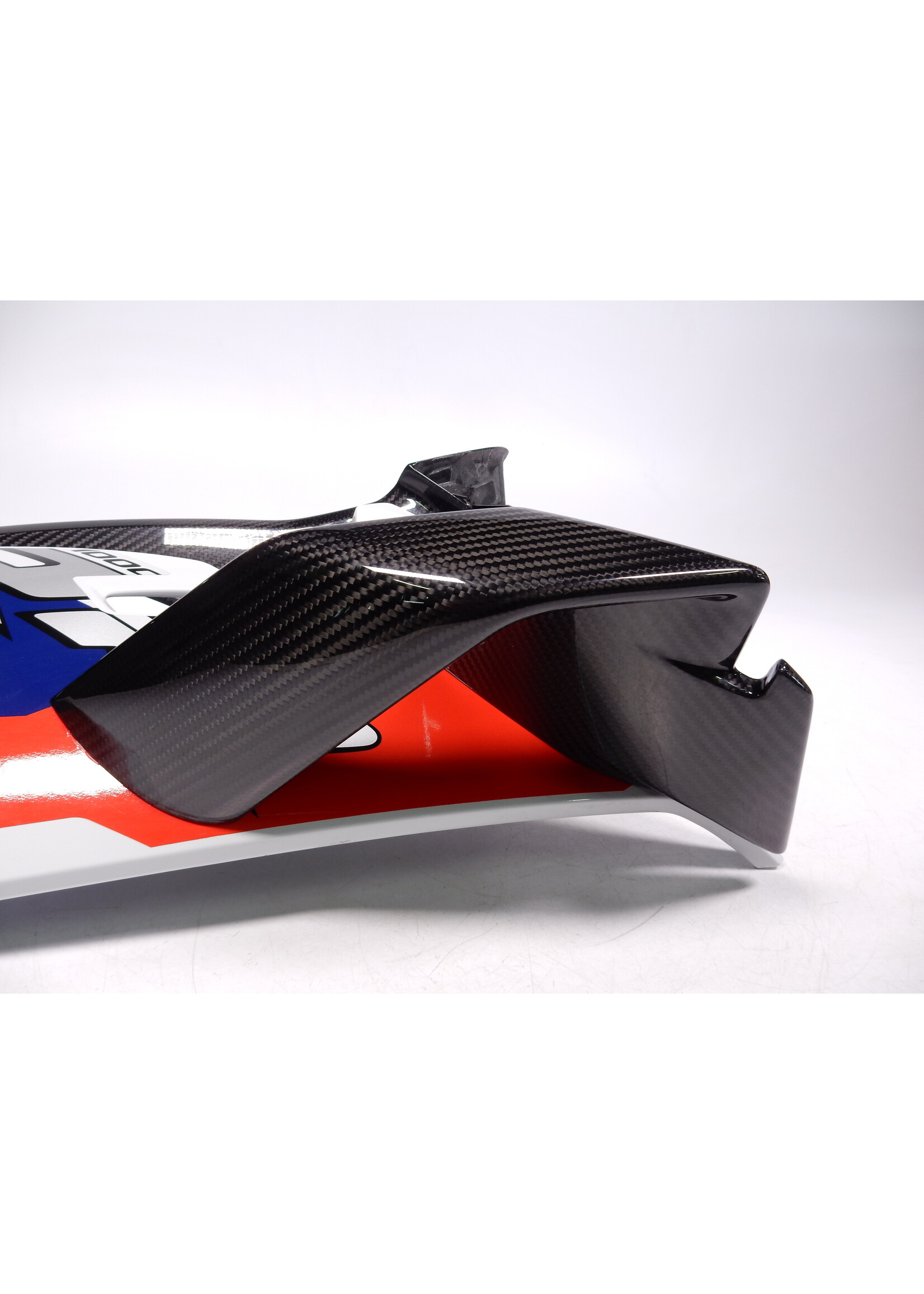 BMW BMW M 1000 RR Side trim panel with decor right / Side trim panel, top right CARBON / Winglet right CARBON / 46817922154 / 77311667884 / 46631542842