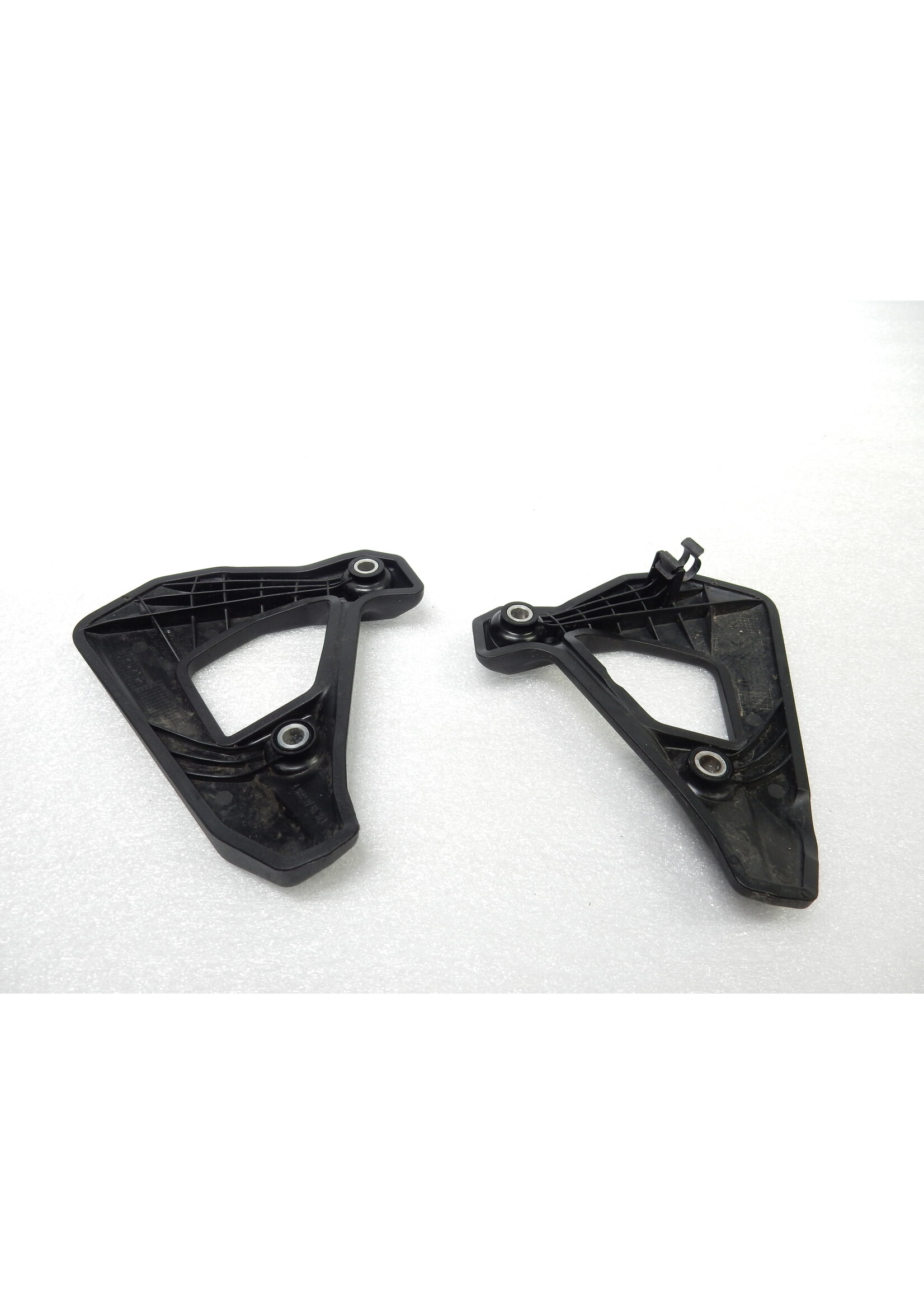 BMW BMW F 750 GS Heel guard, left / Heel guard, right / 46718392295 / 46718392296