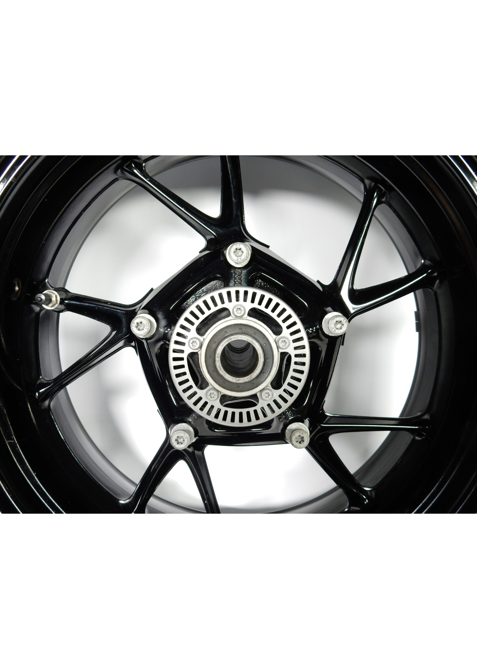 BMW BMW F 900 R Gietwiel zwart achter / 36319457007