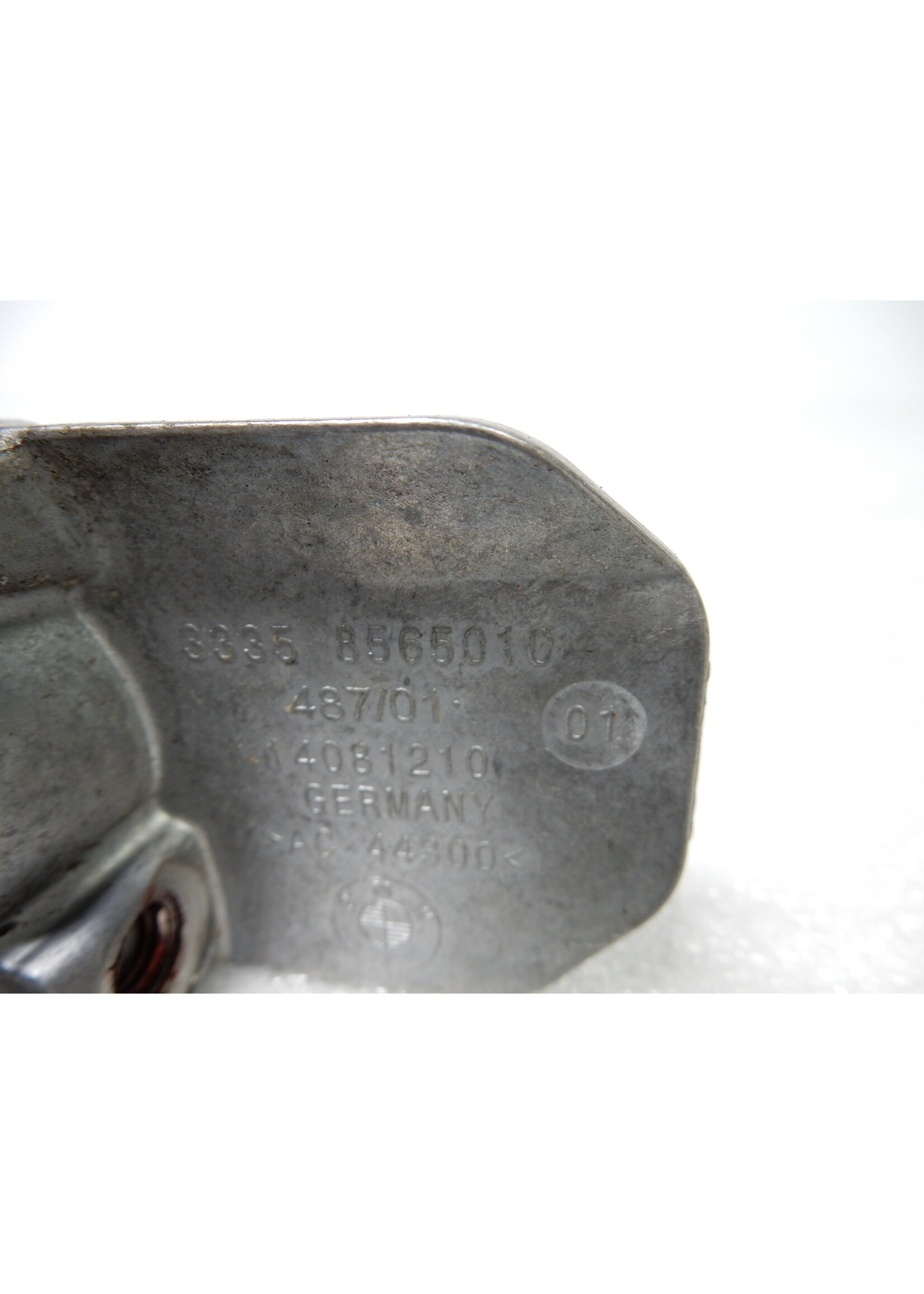 BMW BMW F 900 R Steckachse hinten / Kettenspanner rechts / links / 33177718528 / 33358565009 / 33358565010