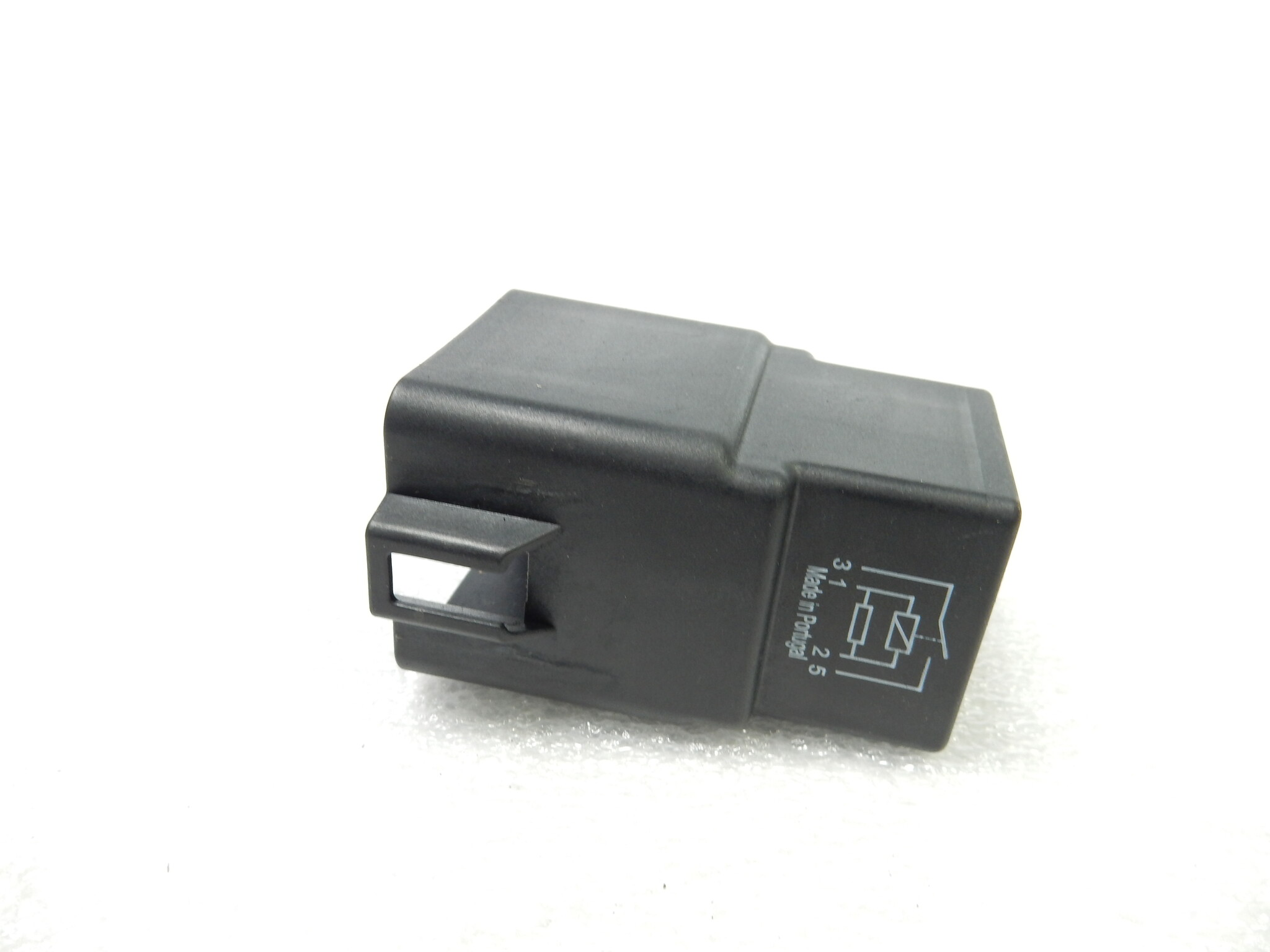 bmw-bmw-f-900-r-relay-