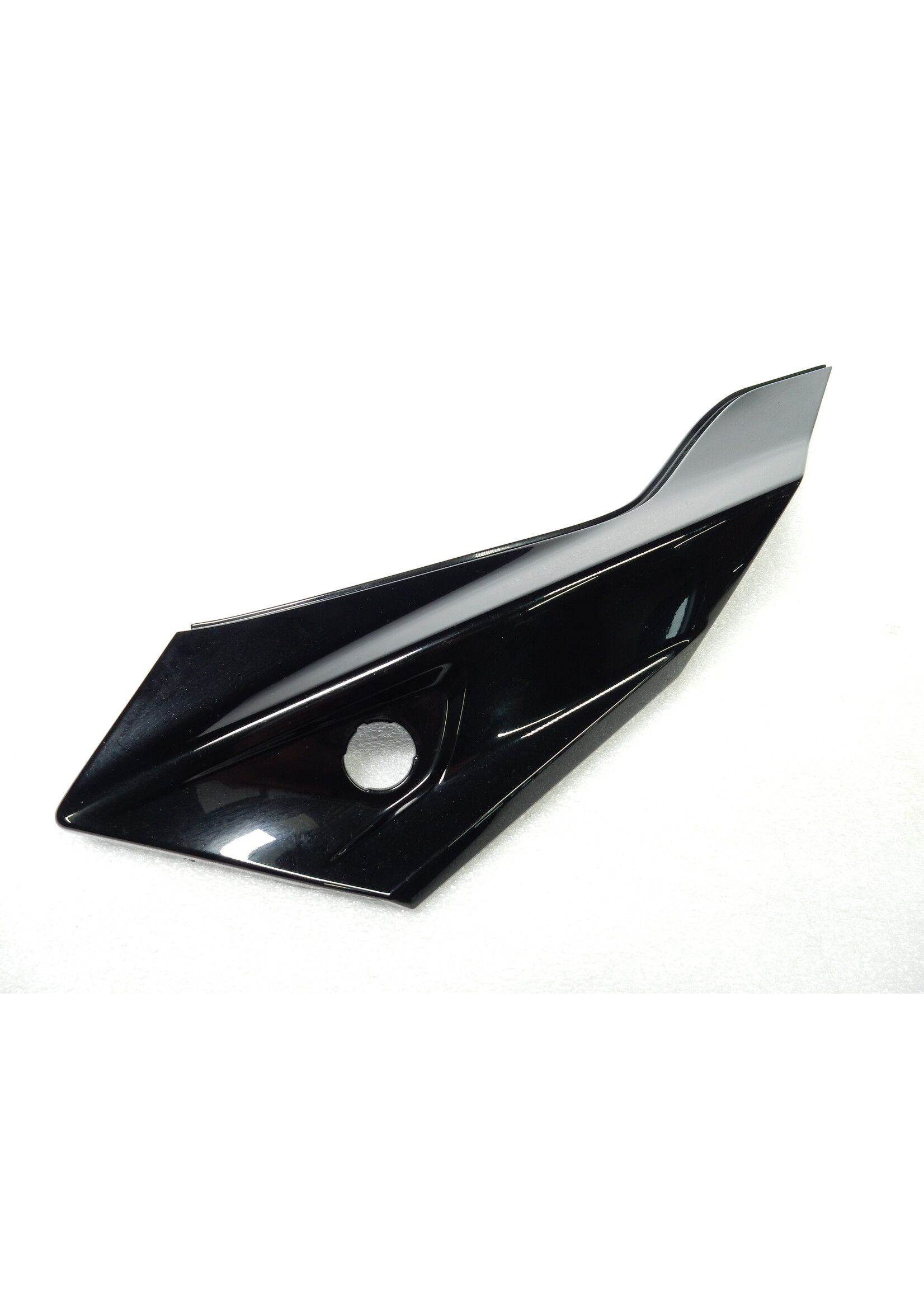 BMW BMW F 900 XR Kuipzijdeel linksachter black-storm met. / 46638403867 / 46639444563