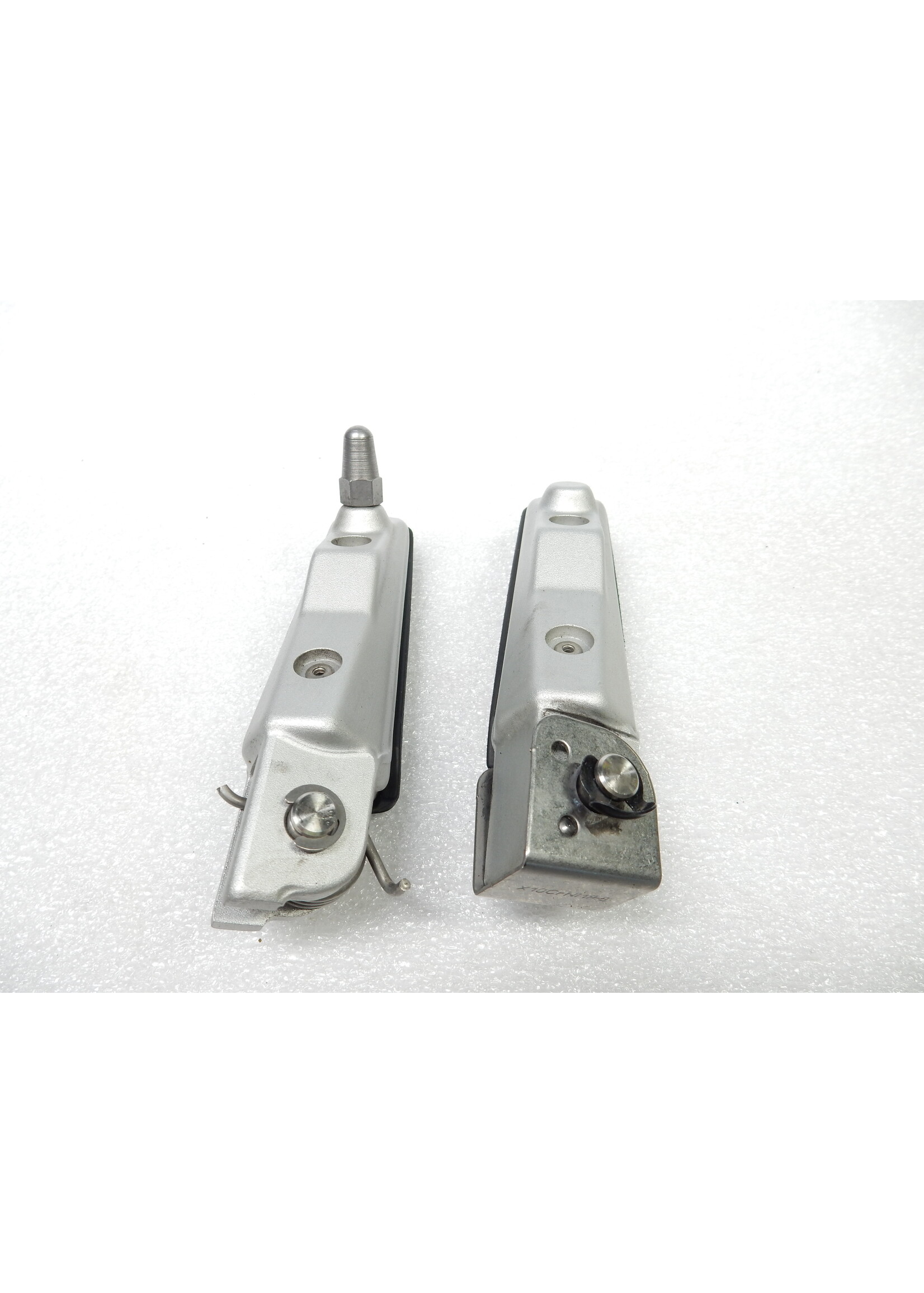 BMW BMW F 900 XR Fussraste links mit Fussrastengummi vorn / hinten / 46717700913 / 46717728903
